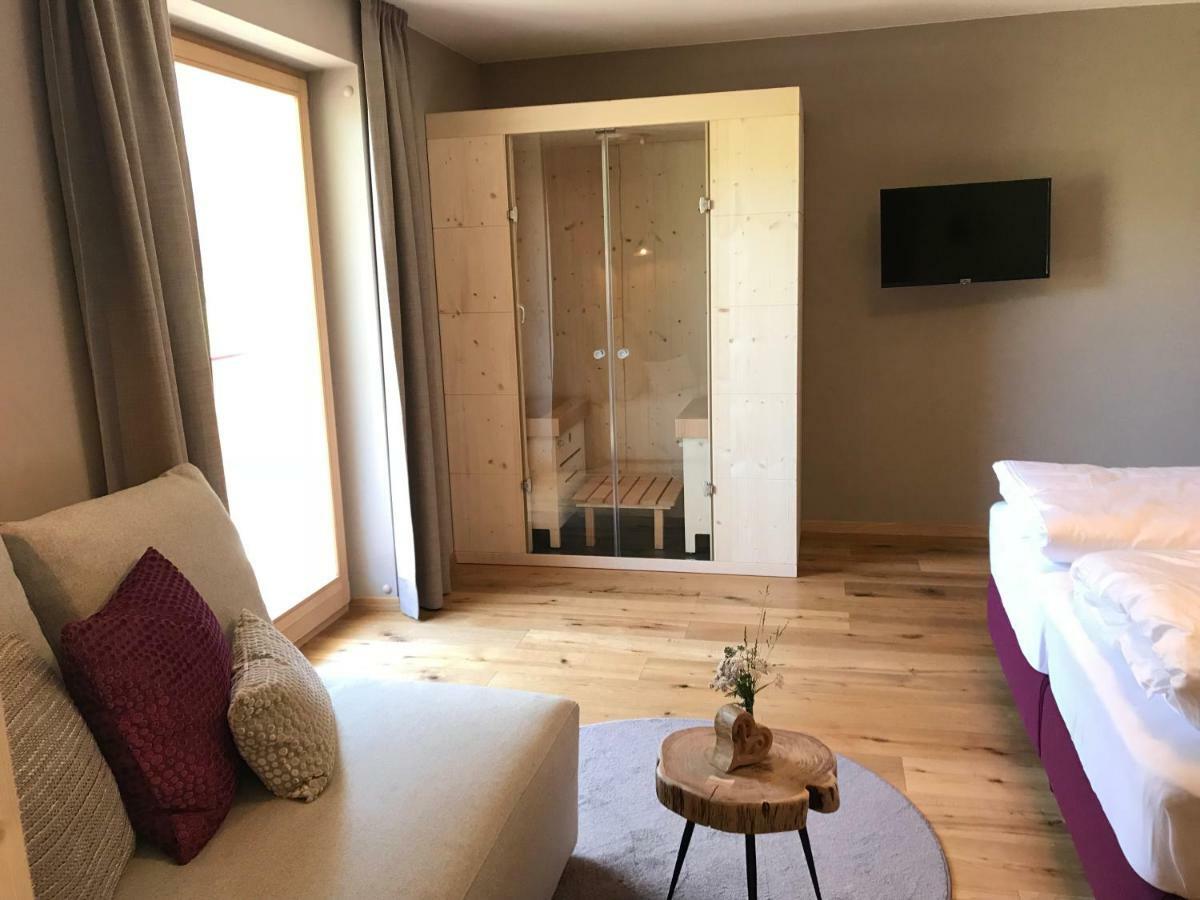 Klein Fein Hotel Zum Graf Planca di Sopra ภายนอก รูปภาพ