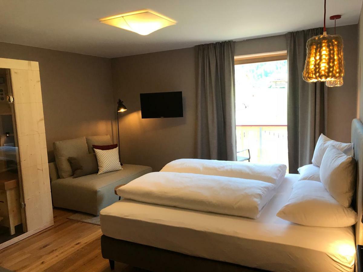 Klein Fein Hotel Zum Graf Planca di Sopra ภายนอก รูปภาพ